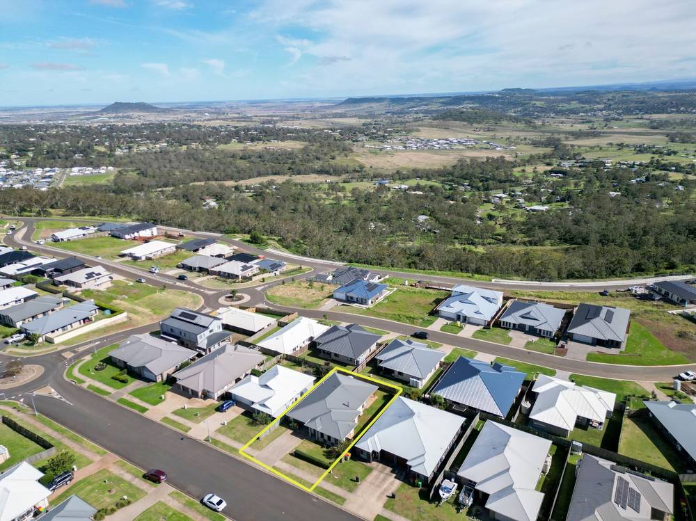 53 Sanctuary Drive, CRANLEY, QLD 4350