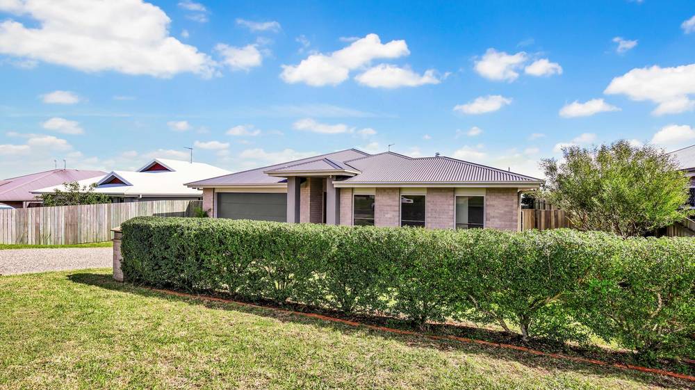 53 Sanctuary Drive, CRANLEY, QLD 4350