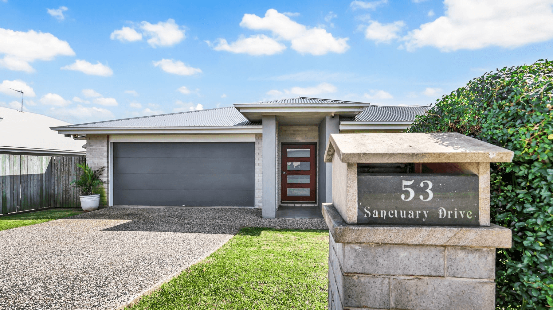 53 Sanctuary Drive, CRANLEY, QLD 4350