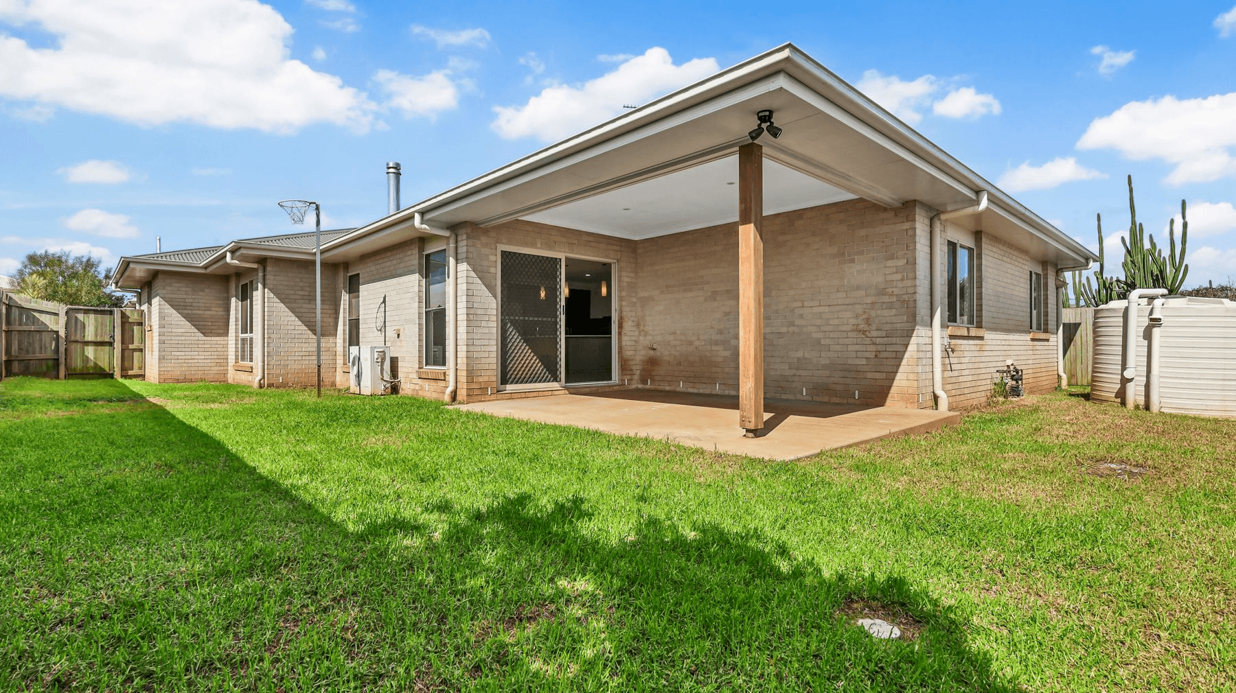 53 Sanctuary Drive, CRANLEY, QLD 4350