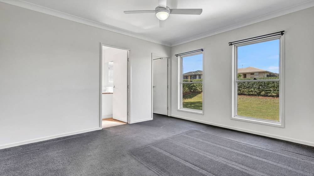 53 Sanctuary Drive, CRANLEY, QLD 4350