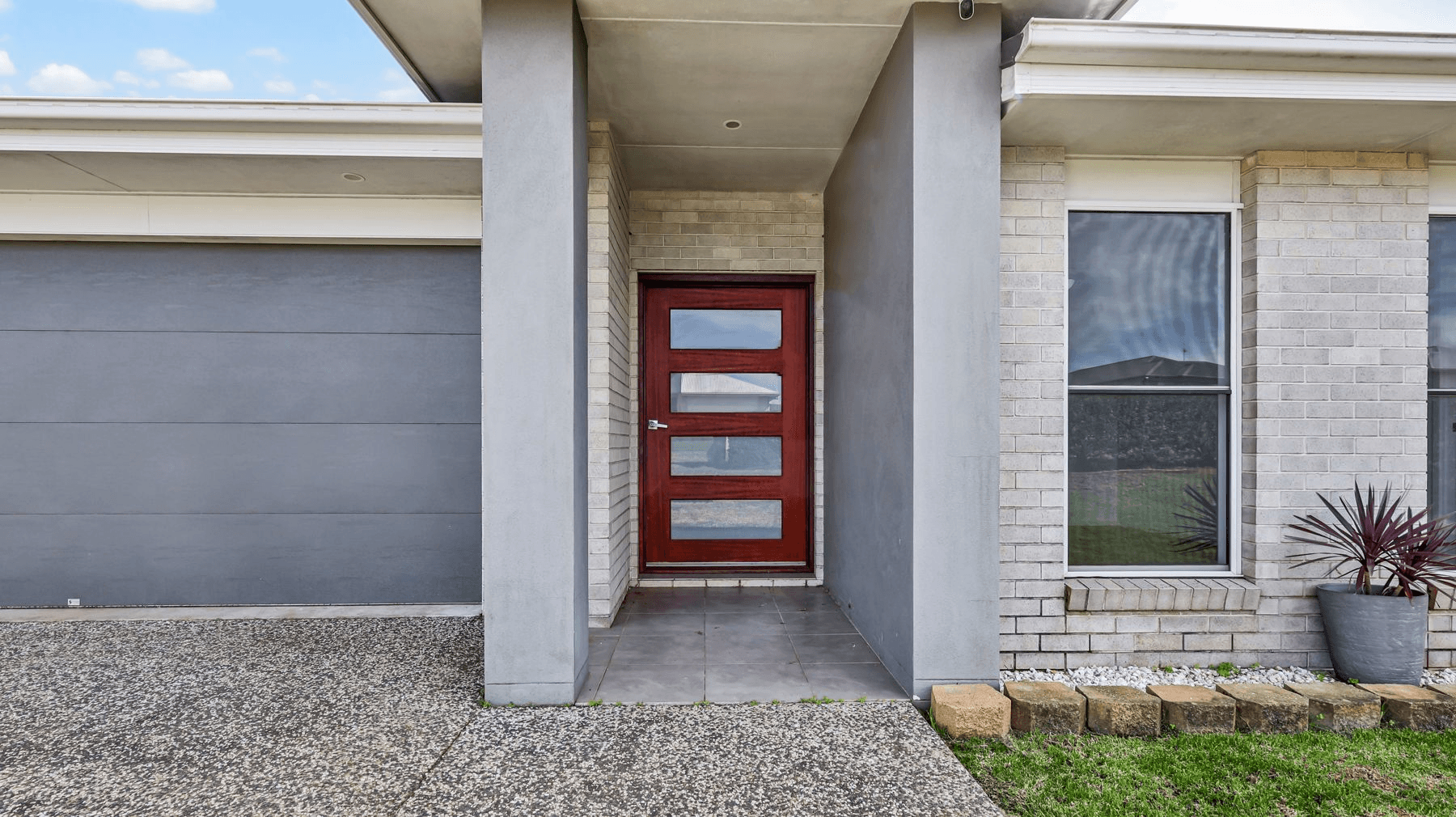 53 Sanctuary Drive, CRANLEY, QLD 4350