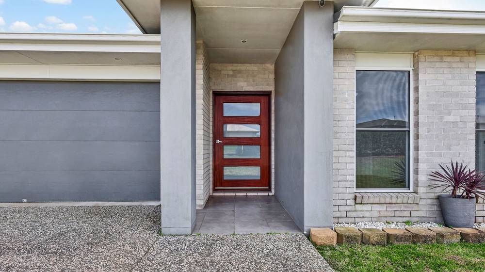 53 Sanctuary Drive, CRANLEY, QLD 4350