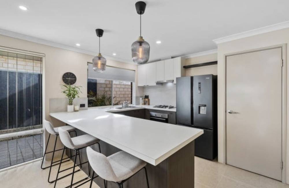 11 Whitecap St, Yanchep, WA 6035