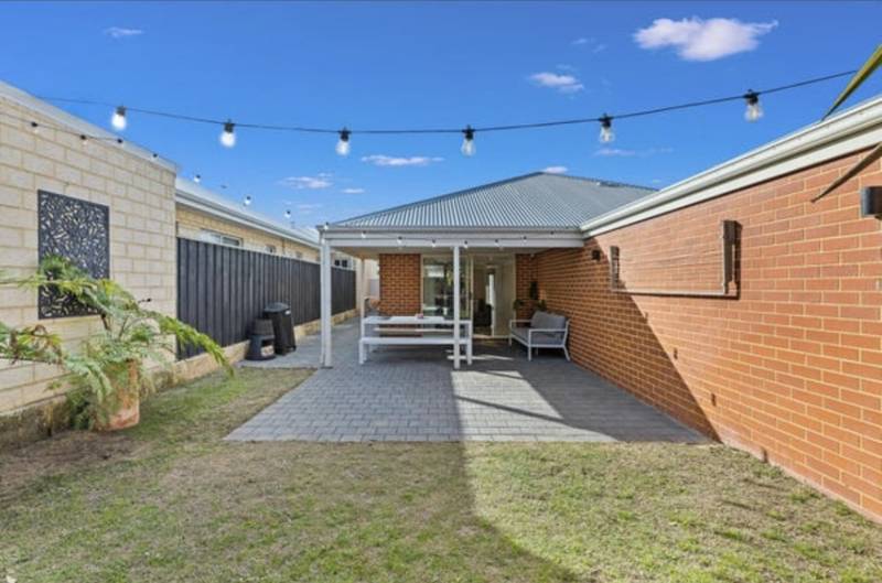 11 Whitecap St, Yanchep, WA 6035