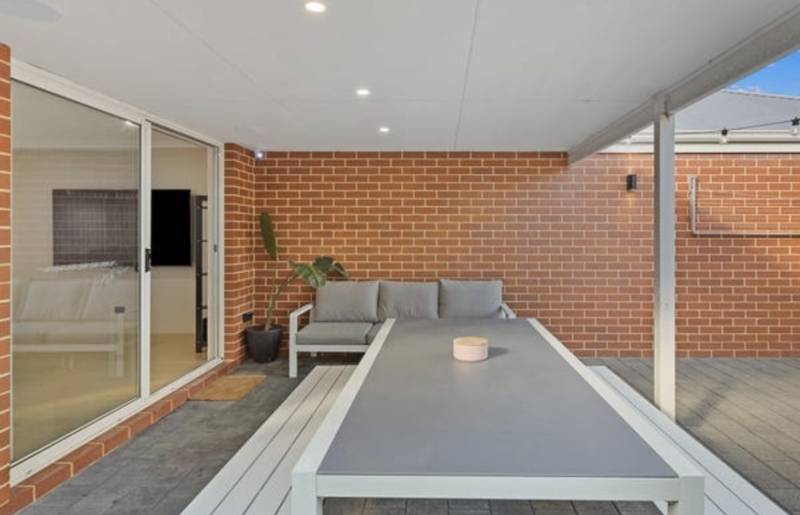 11 Whitecap St, Yanchep, WA 6035