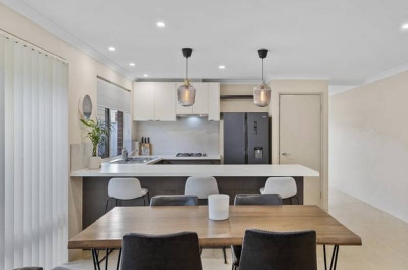 11 Whitecap St, Yanchep, WA 6035