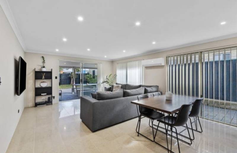 11 Whitecap St, Yanchep, WA 6035