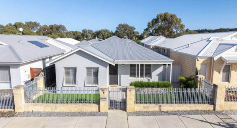 11 Whitecap St, Yanchep, WA 6035
