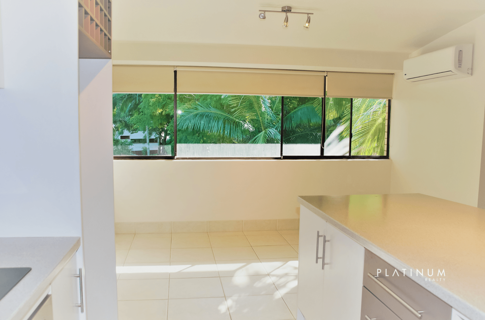 10/22 Rudd Street, BROADBEACH WATERS, QLD 4218