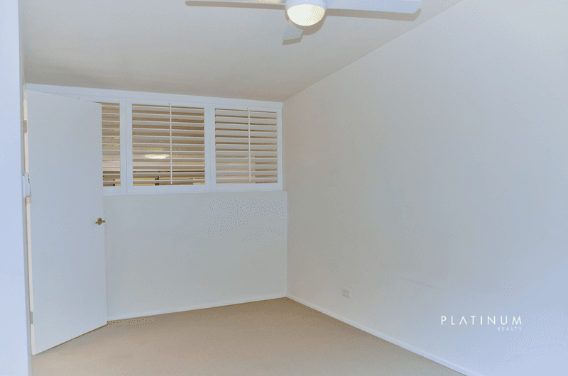 10/22 Rudd Street, BROADBEACH WATERS, QLD 4218