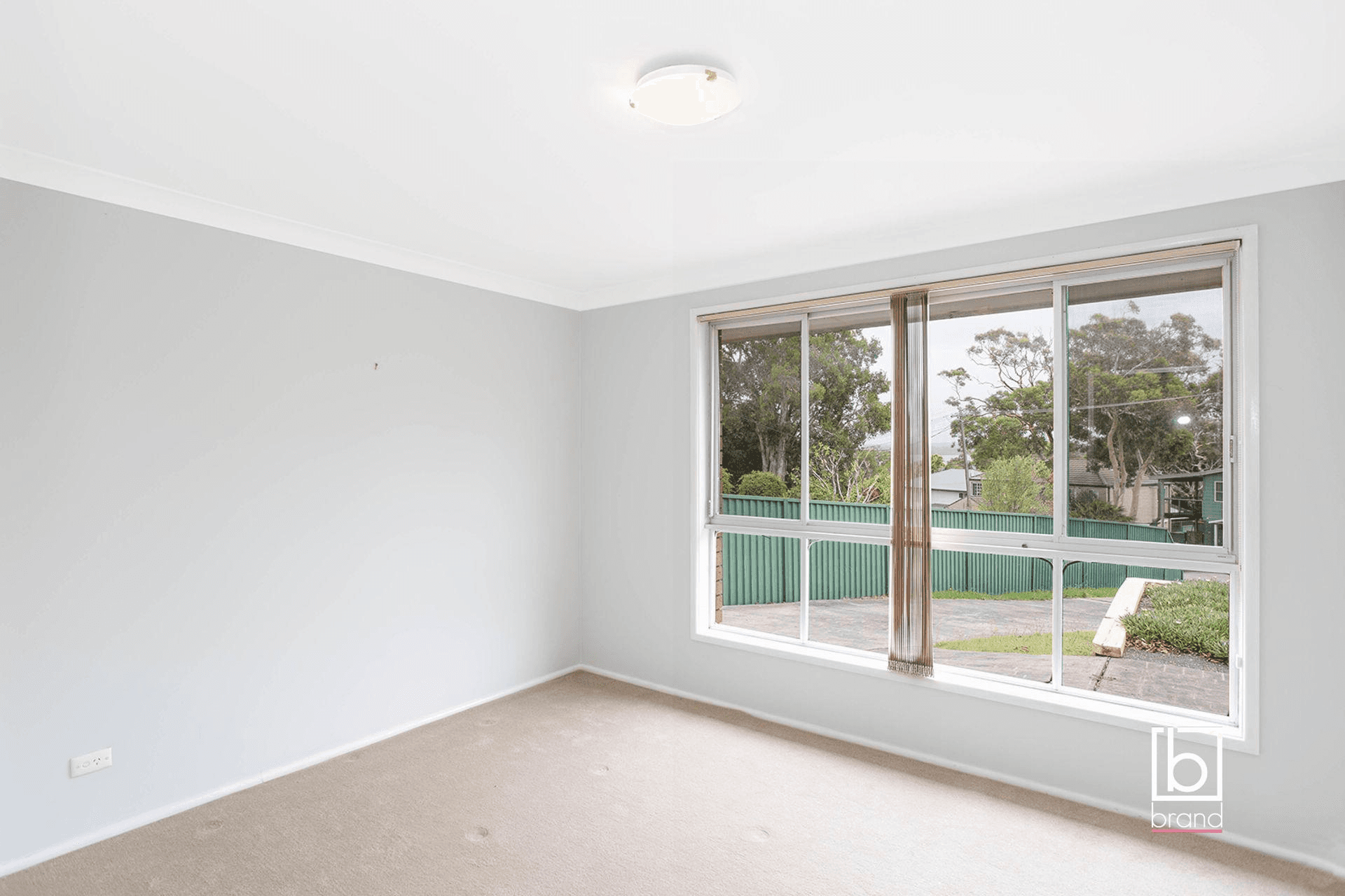 27 Lauren Avenue, LAKE MUNMORAH, NSW 2259