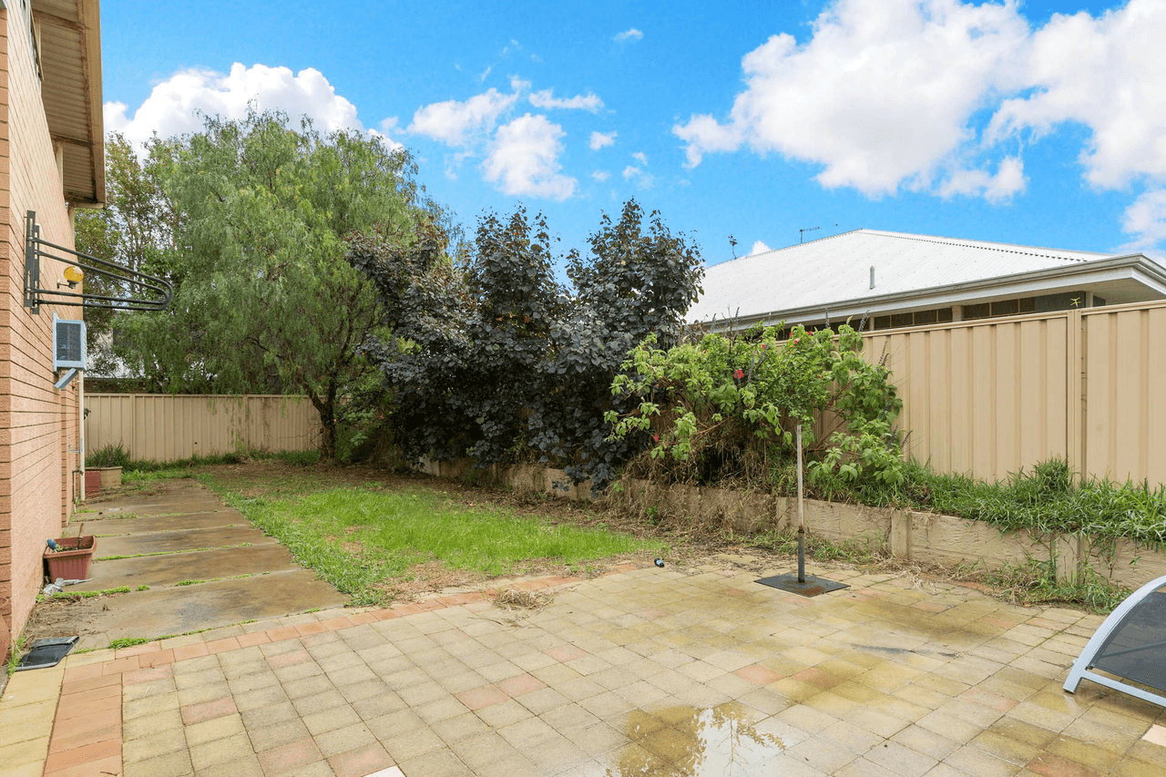 28 Forrest Road, HAMILTON HILL, WA 6163