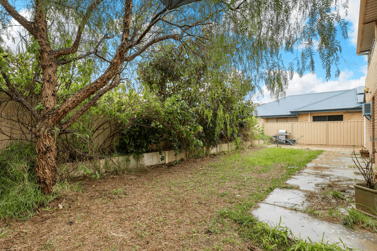 28 Forrest Road, HAMILTON HILL, WA 6163