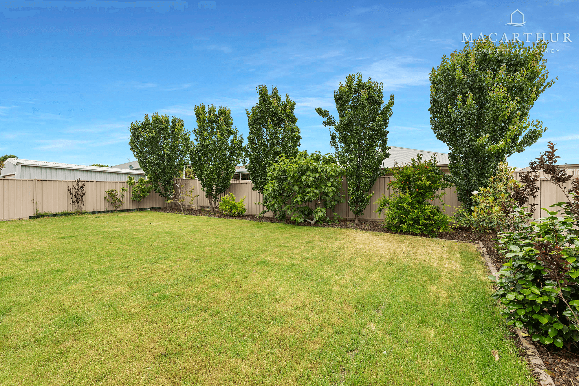 4 Waterhouse Avenue, Lloyd, NSW 2650