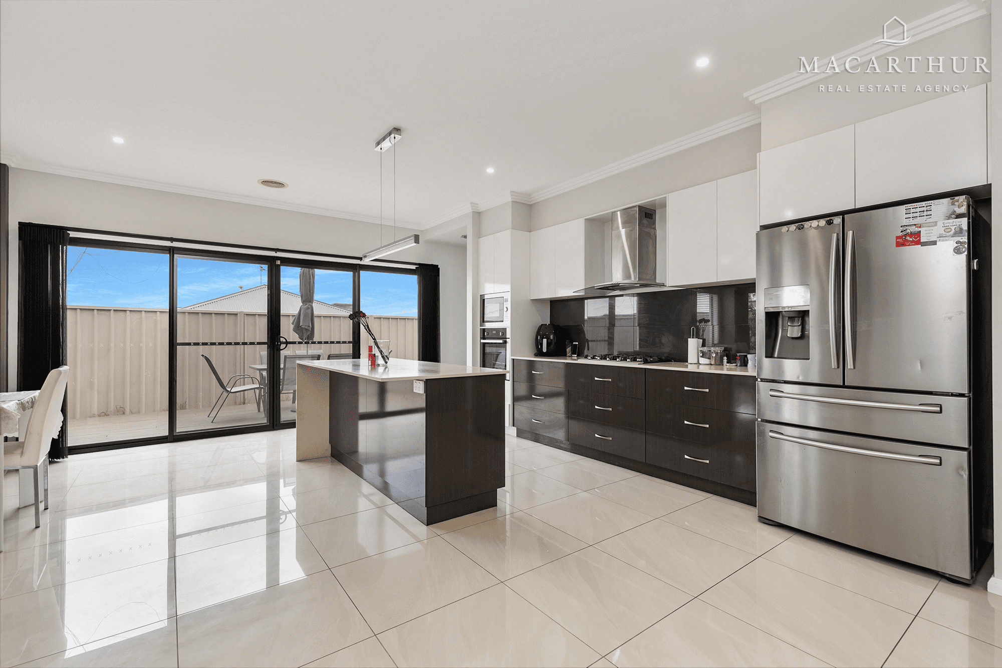 4 Waterhouse Avenue, Lloyd, NSW 2650