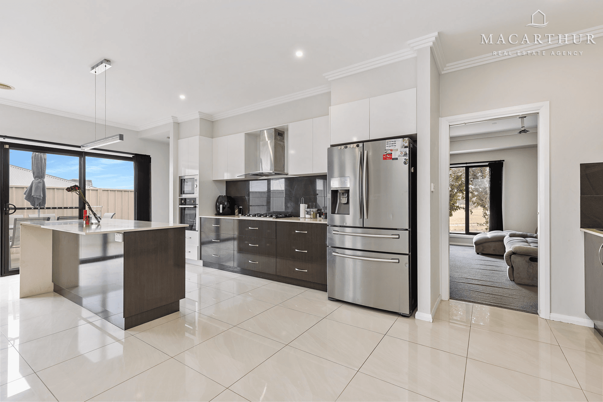 4 Waterhouse Avenue, Lloyd, NSW 2650