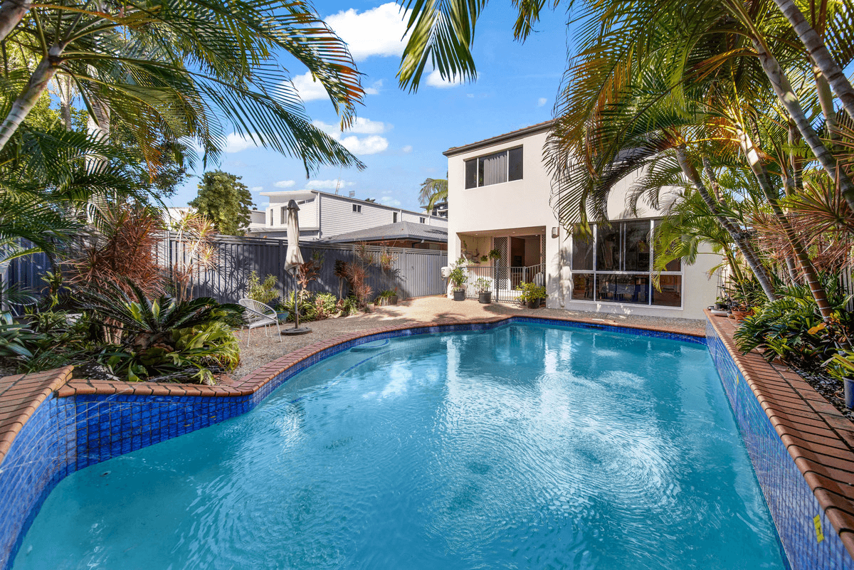 25 Twenty Fifth Avenue, Palm Beach, QLD 4221