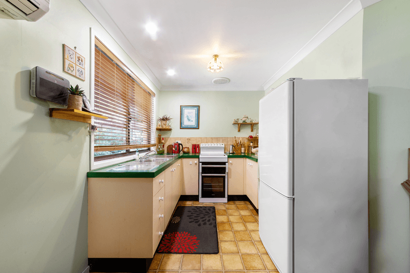 24 Pinetop Avenue, NARARA, NSW 2250