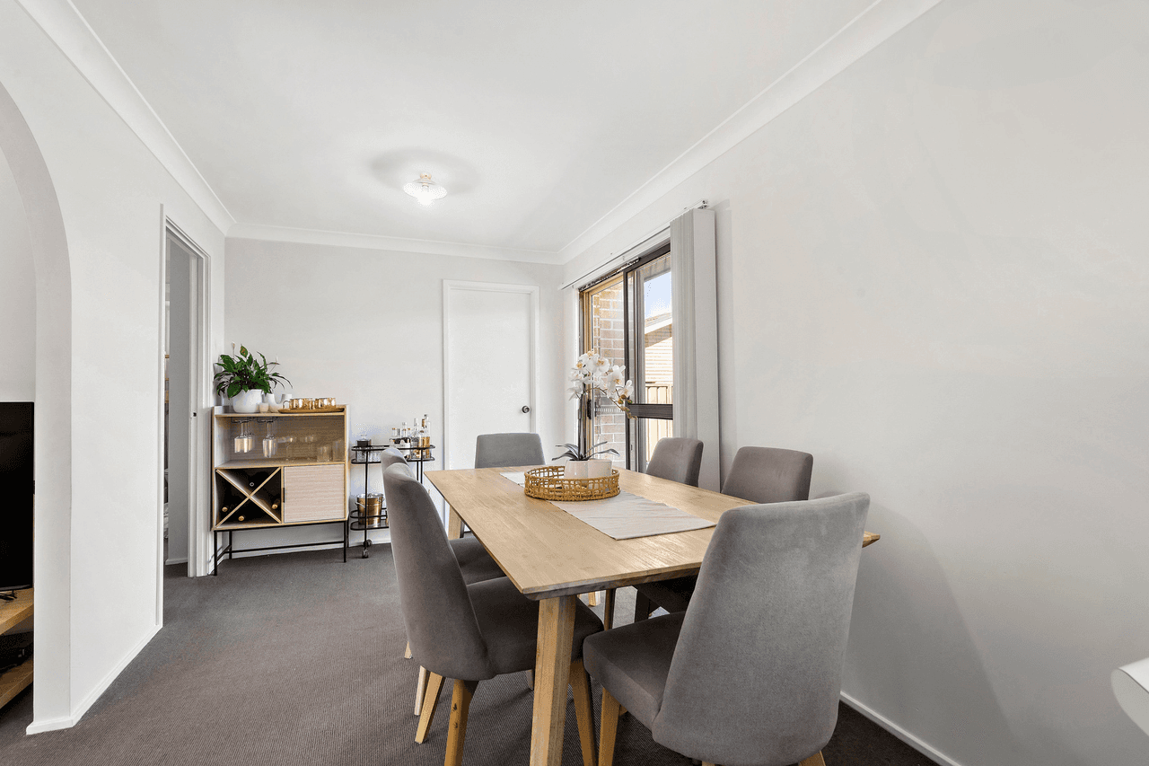 5 Aminta Crescent, Hassall Grove, NSW 2761