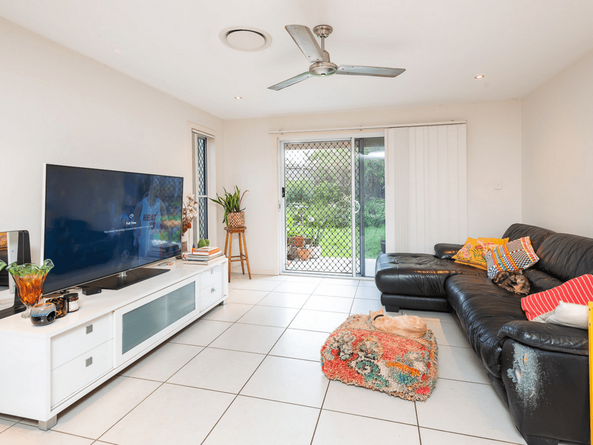 1/10 Joshua Place, Oxenford, QLD 4210