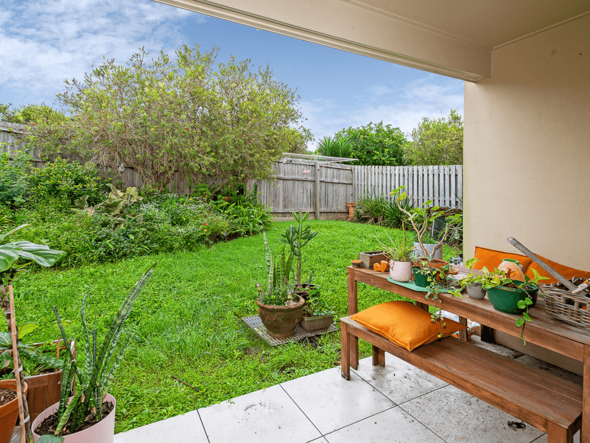 1/10 Joshua Place, Oxenford, QLD 4210