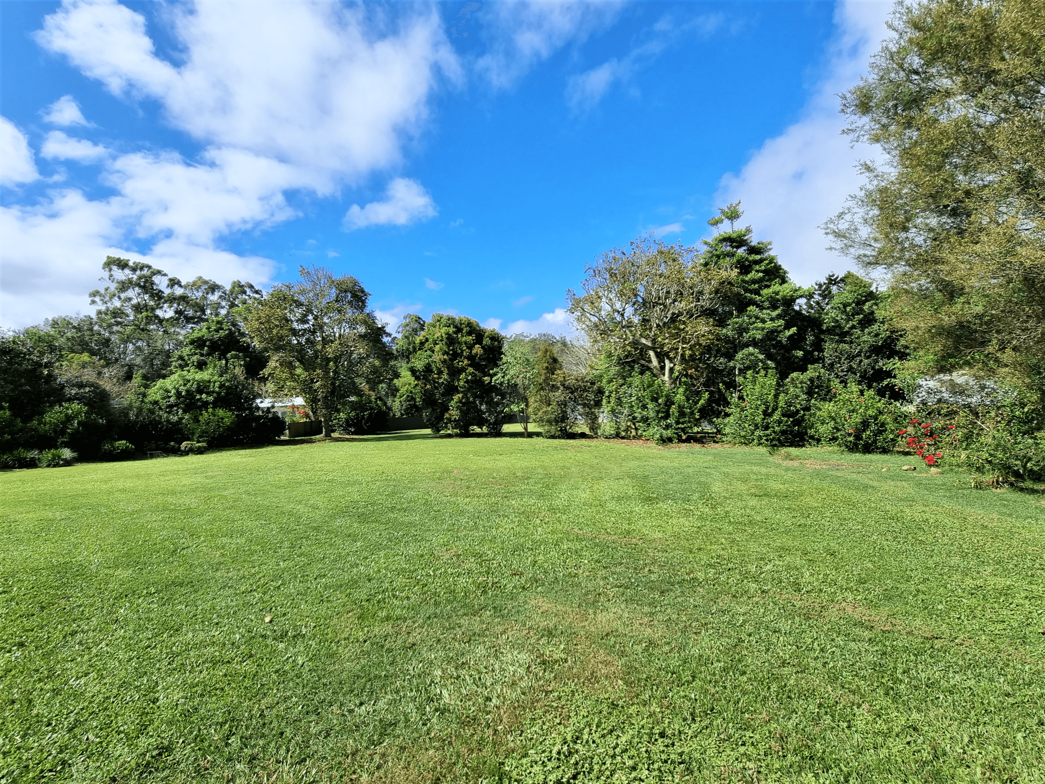 18 Greenstreet Park Drive, MALANDA, QLD 4885