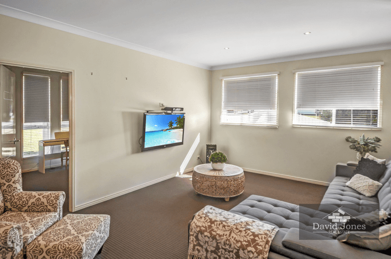 3 Islandview Terrace, ORMEAU HILLS, QLD 4208