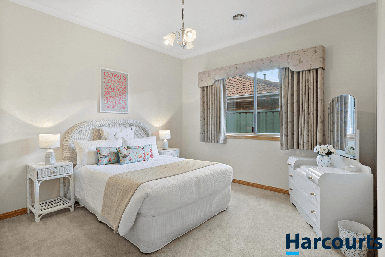 58 Stirling Drive, LAKE GARDENS, VIC 3355