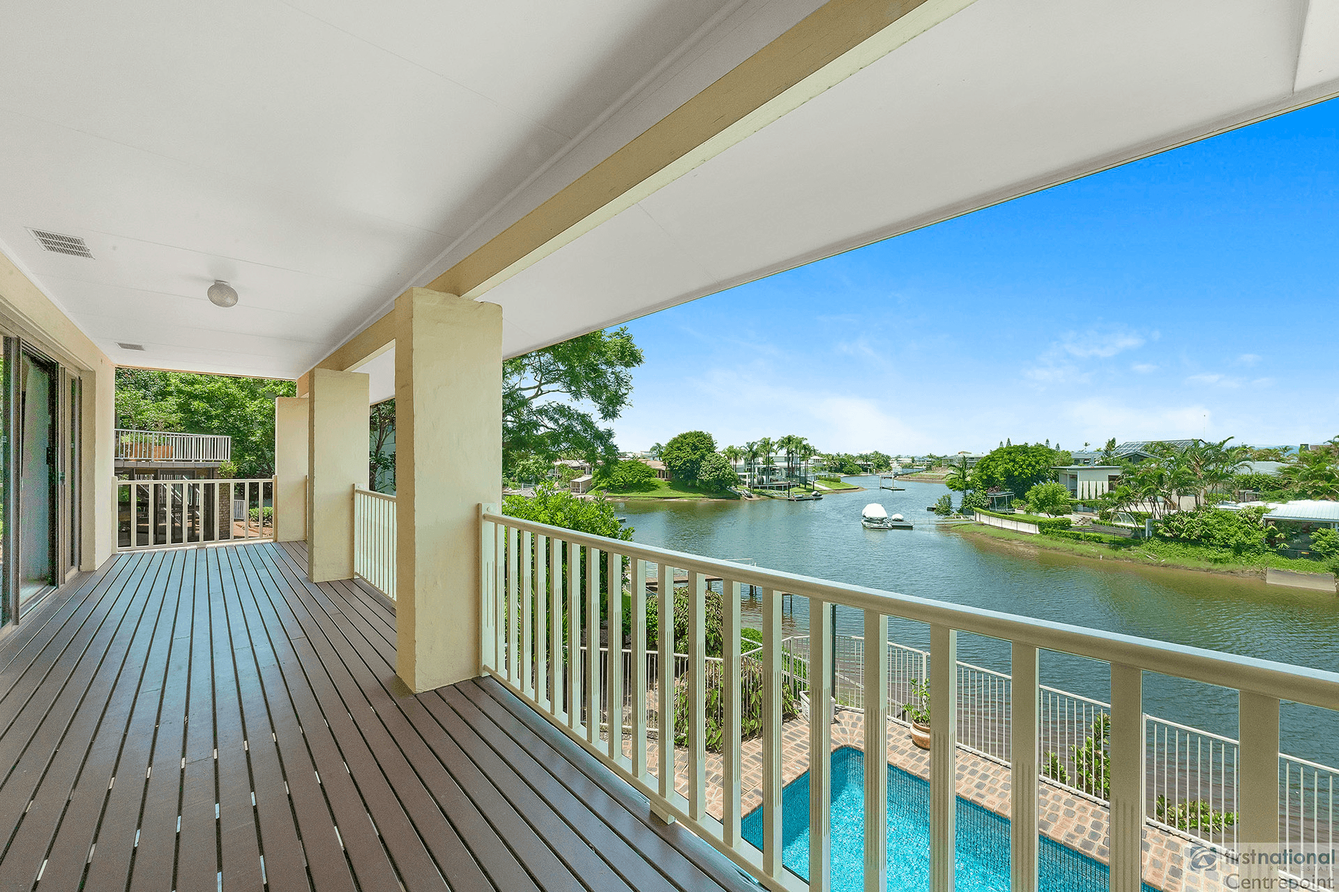 4 East Lynne, Benowa Waters, QLD 4217