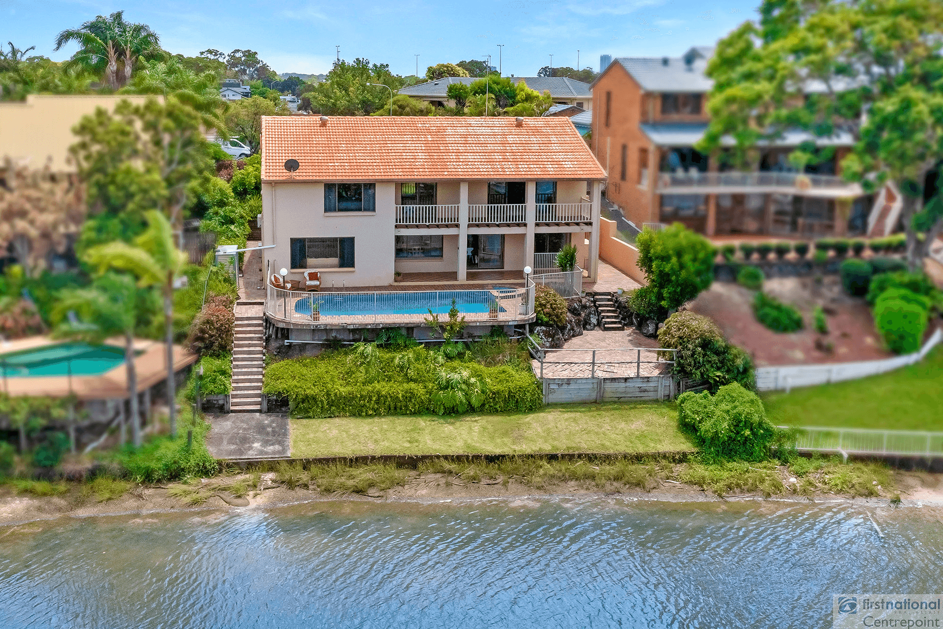 4 East Lynne, Benowa Waters, QLD 4217