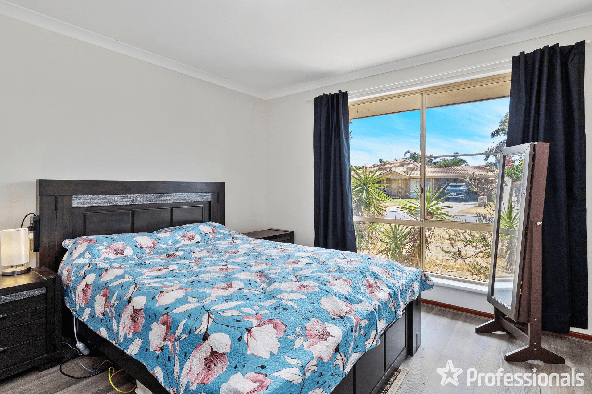 7 Cocos Court, WARNBRO, WA 6169