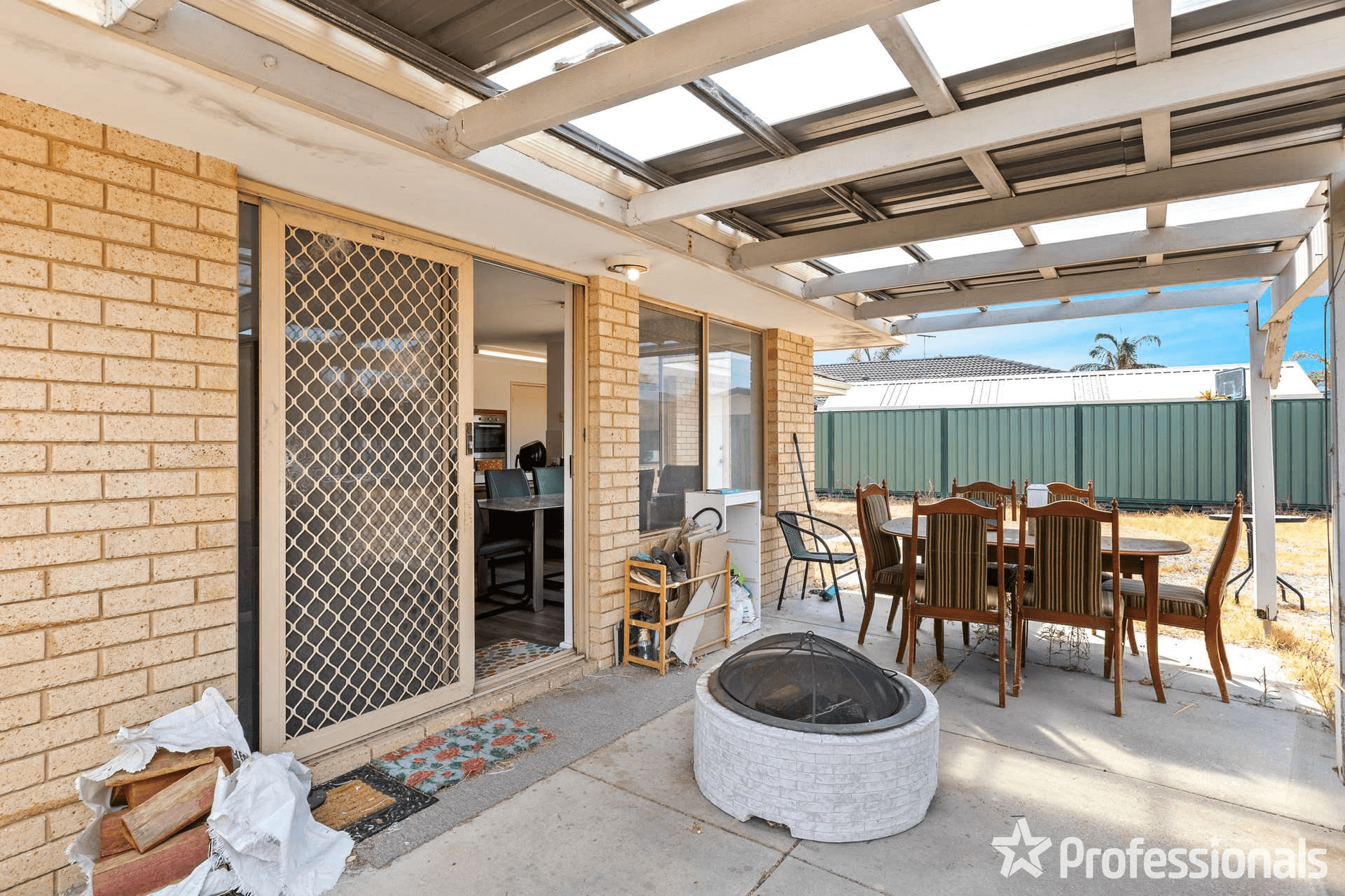 7 Cocos Court, WARNBRO, WA 6169