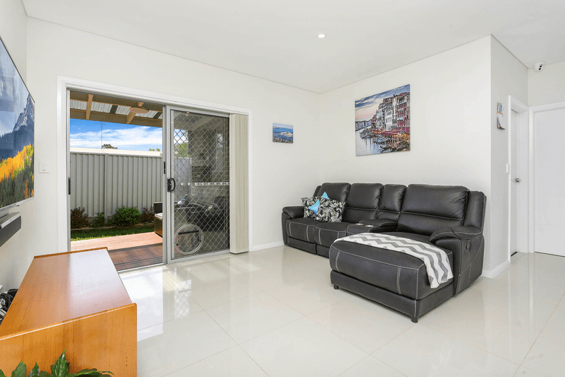 4/64 Vega Street, Revesby, NSW 2212