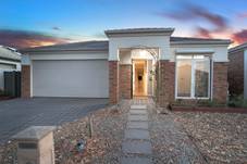 14 Howard Place, Deer Park, VIC 3023