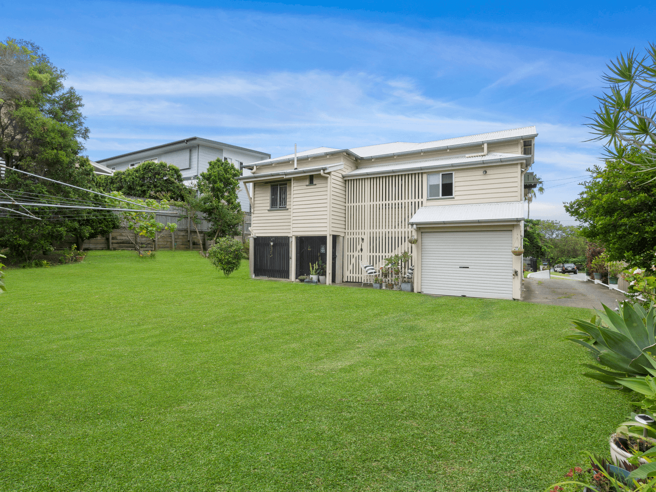 15 Sydney Street, FAIRFIELD, QLD 4103