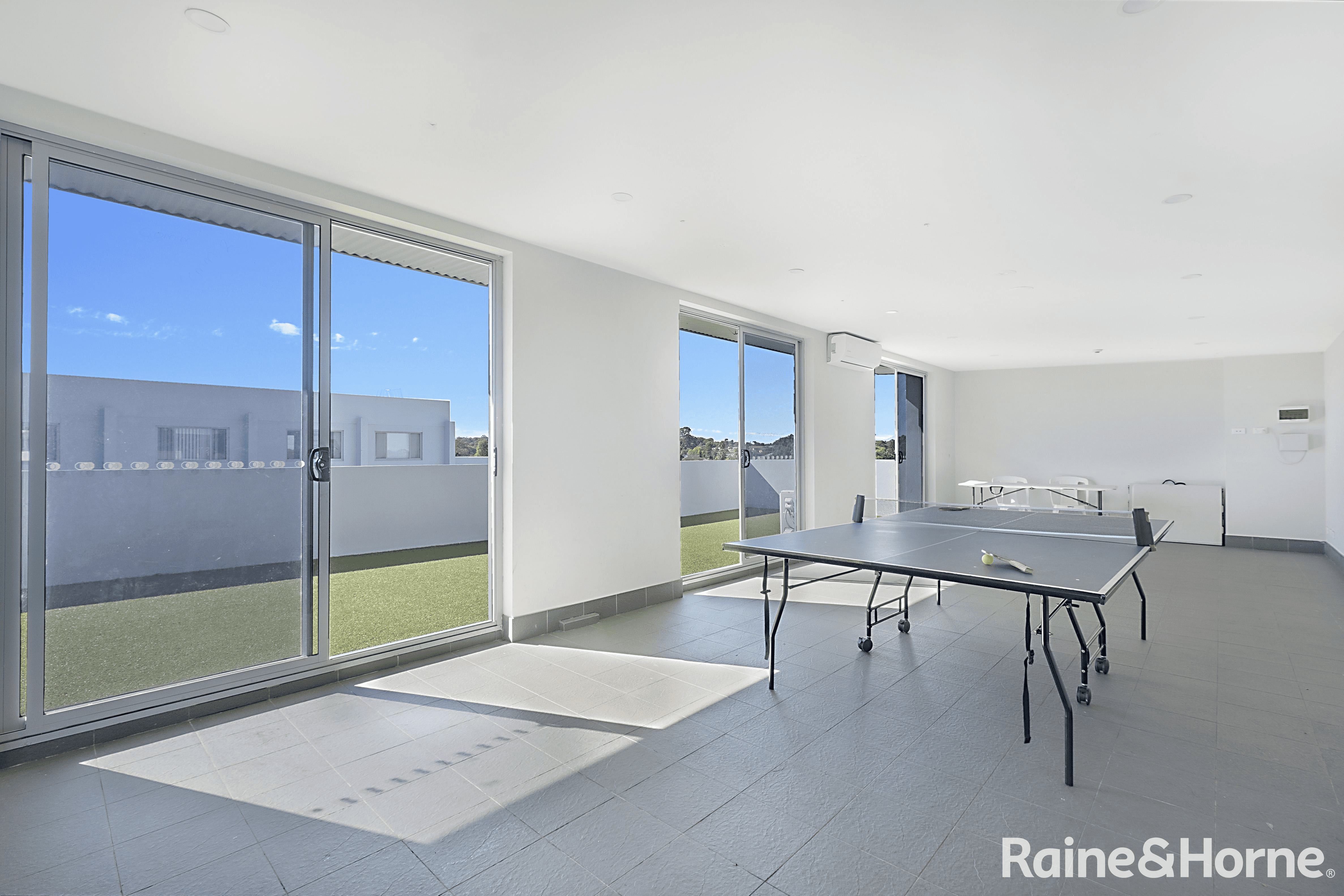 406/25 Railway Road, QUAKERS HILL, NSW 2763
