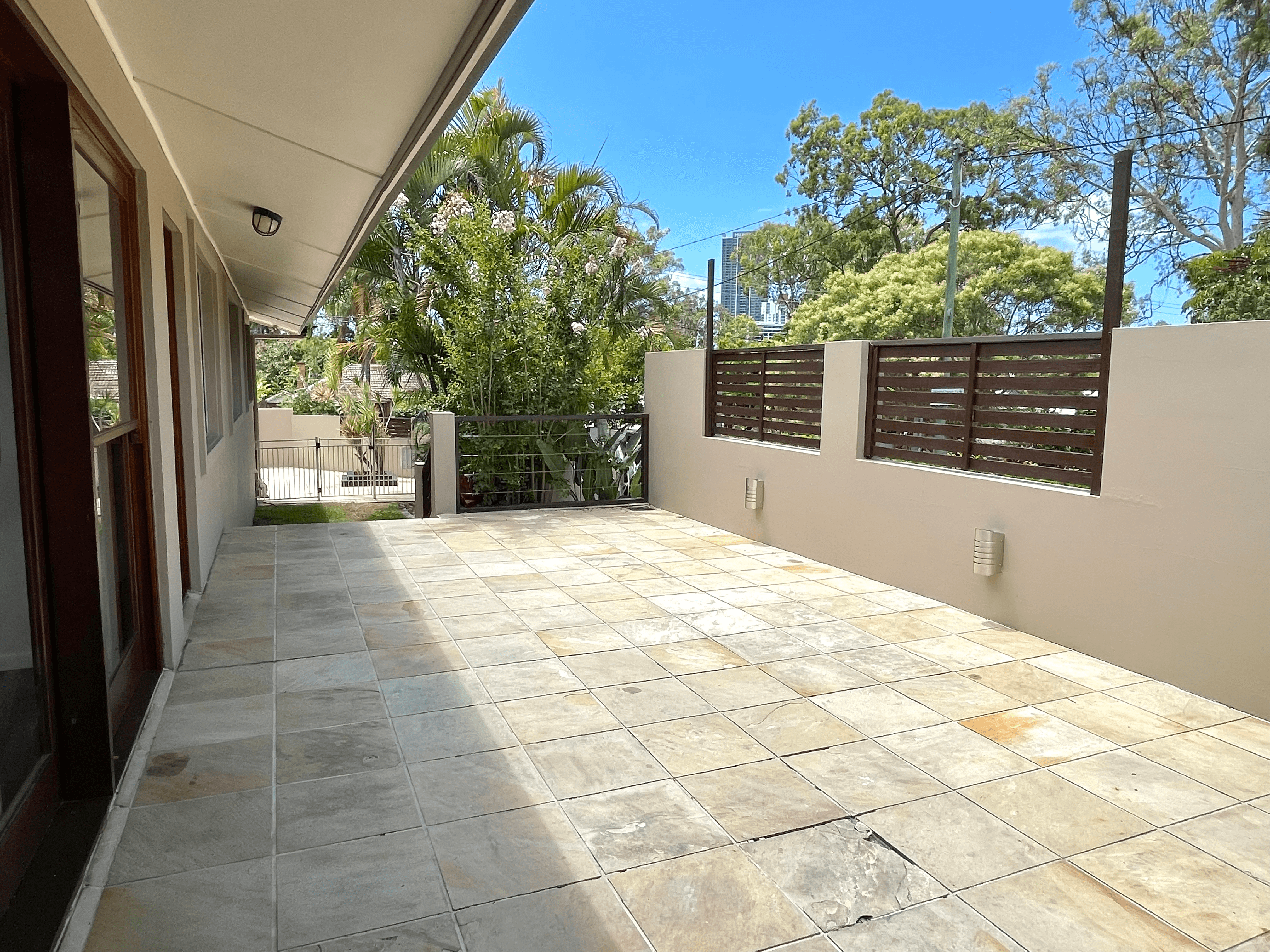 14 Greer Terrace, SOUTHPORT, QLD 4215