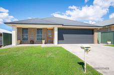 52 Westbourne Drive, Llanarth, NSW 2795
