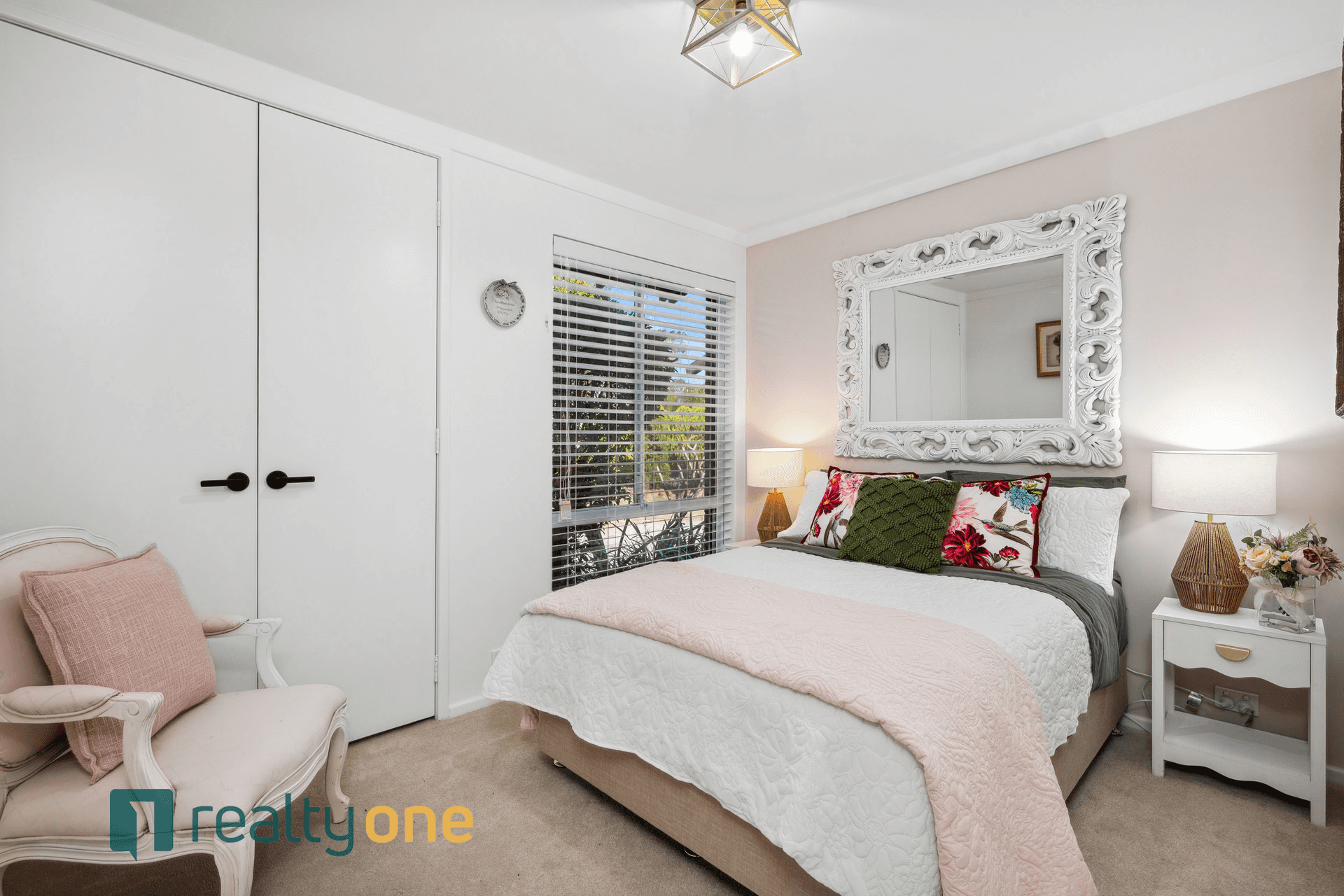 13/26 Earlston Way, BOORAGOON, WA 6154