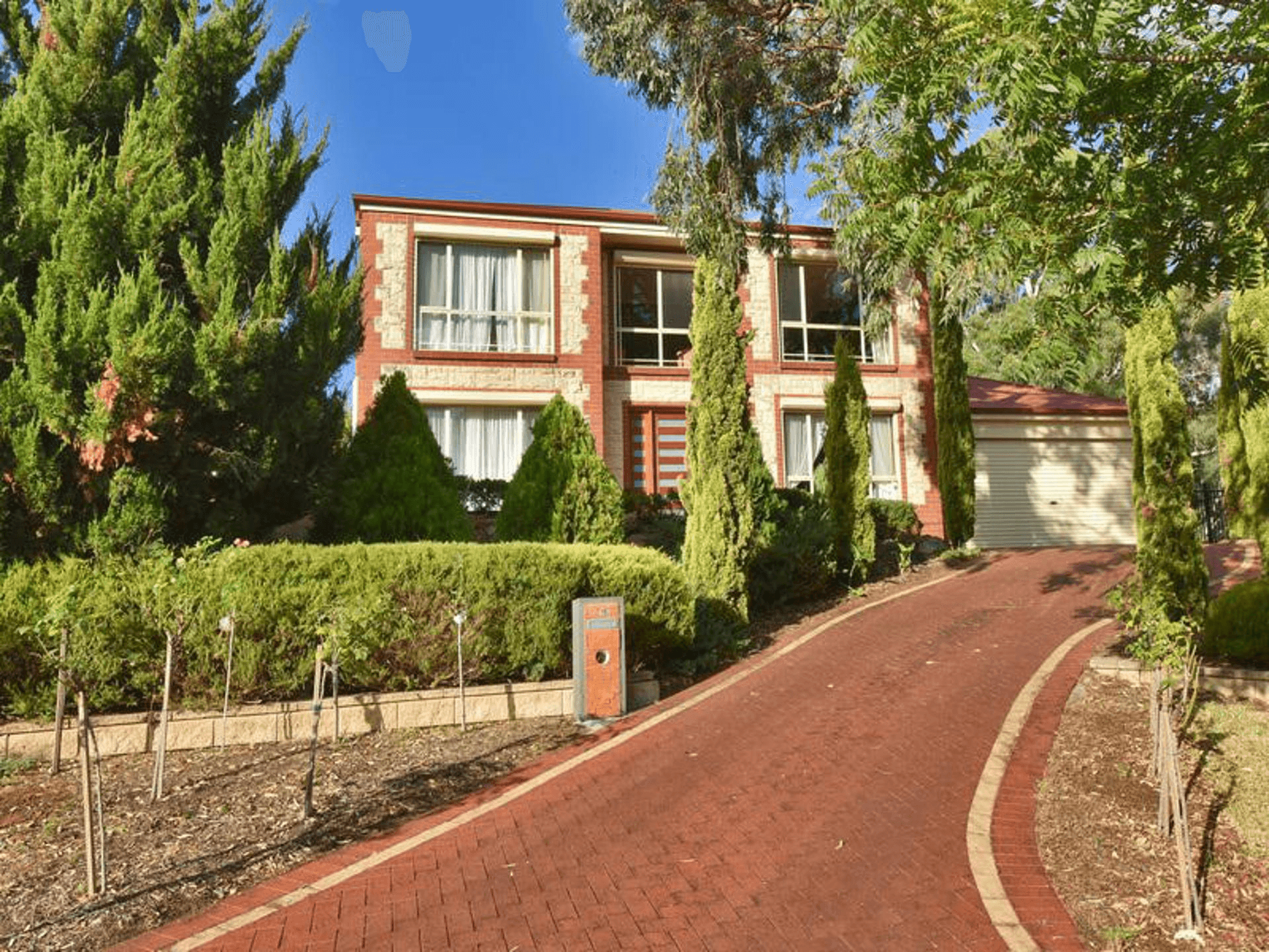 15 Woodlake Drive, Craigburn Farm, SA 5051