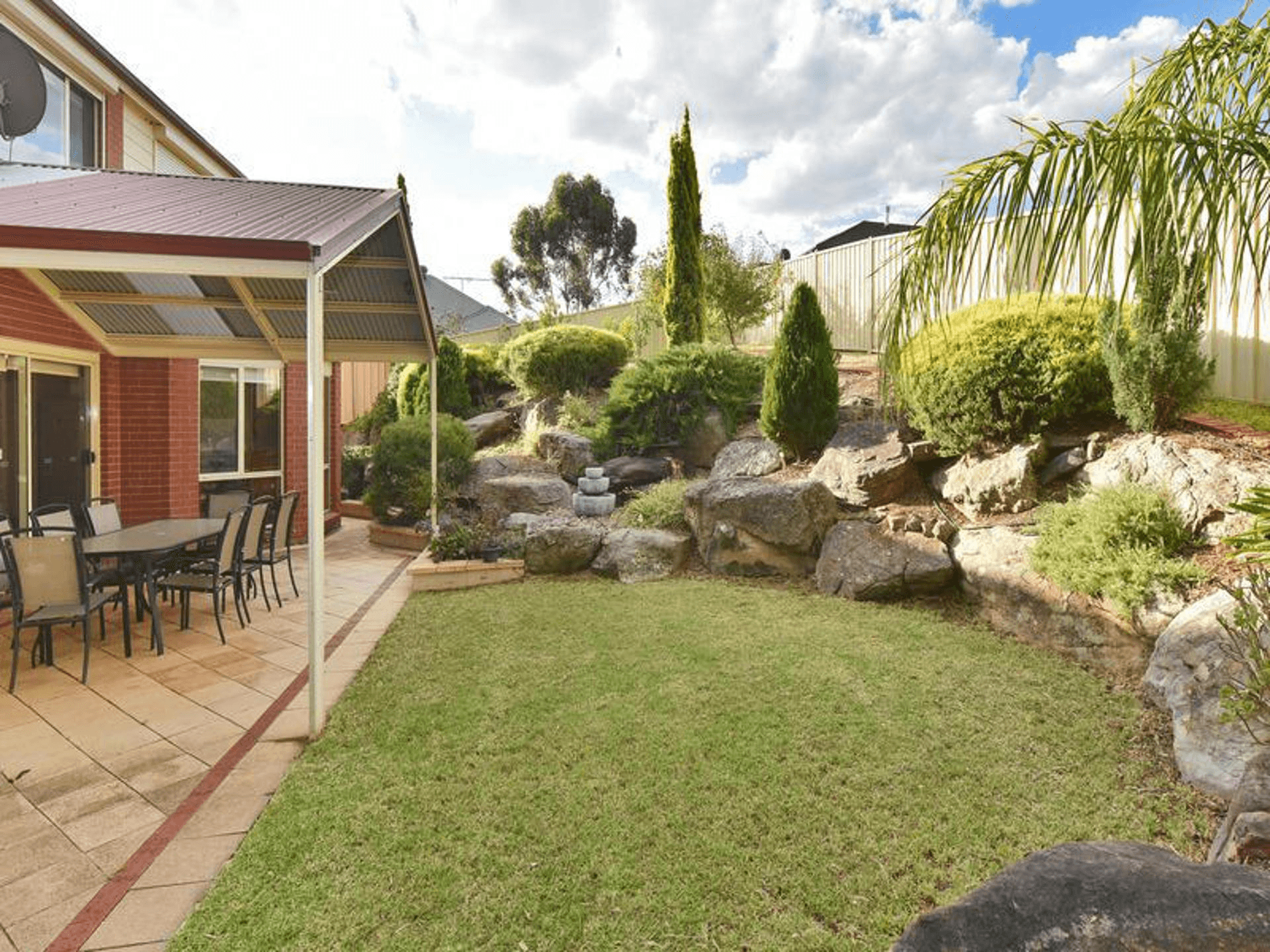 15 Woodlake Drive, Craigburn Farm, SA 5051