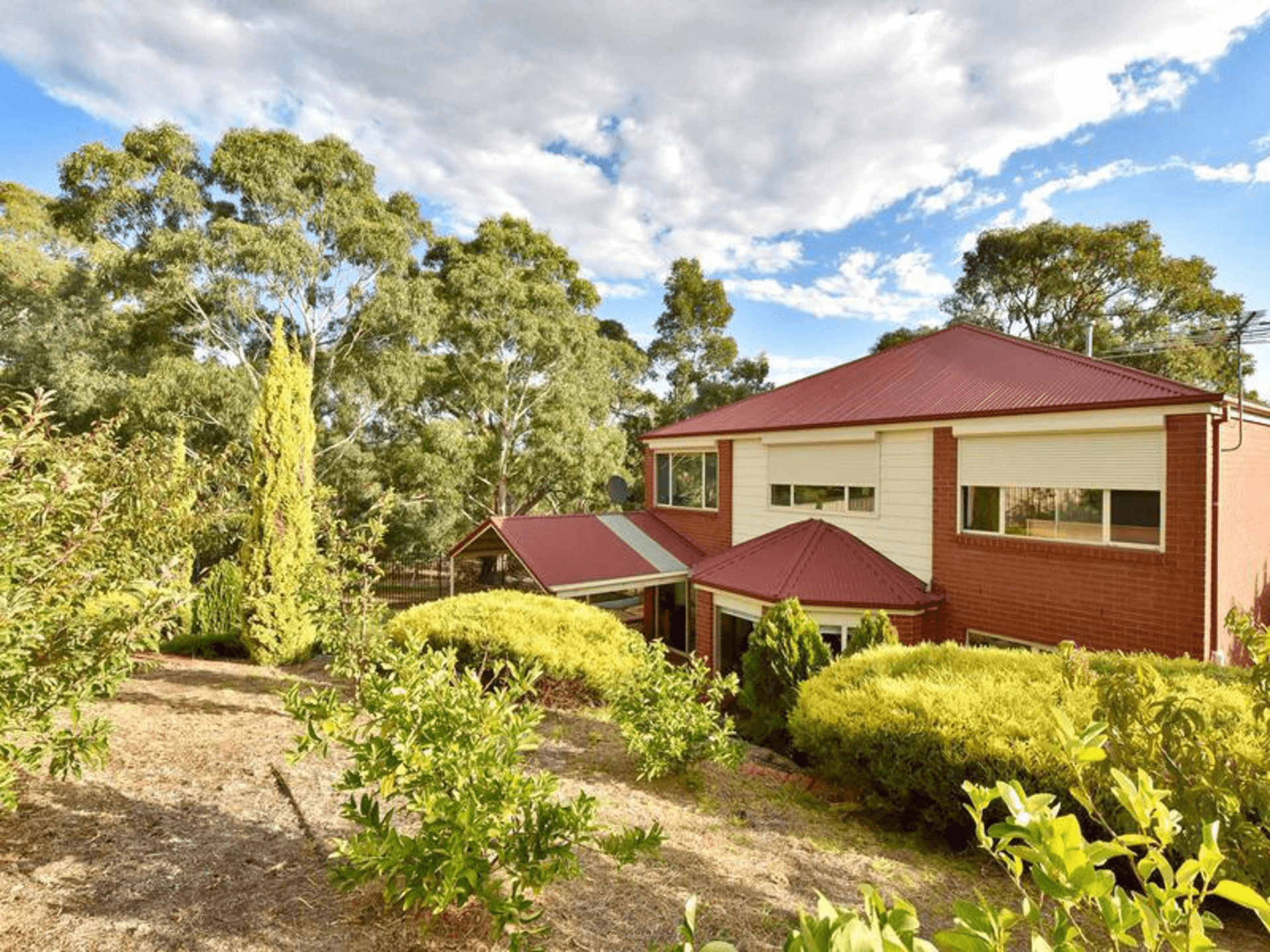 15 Woodlake Drive, Craigburn Farm, SA 5051