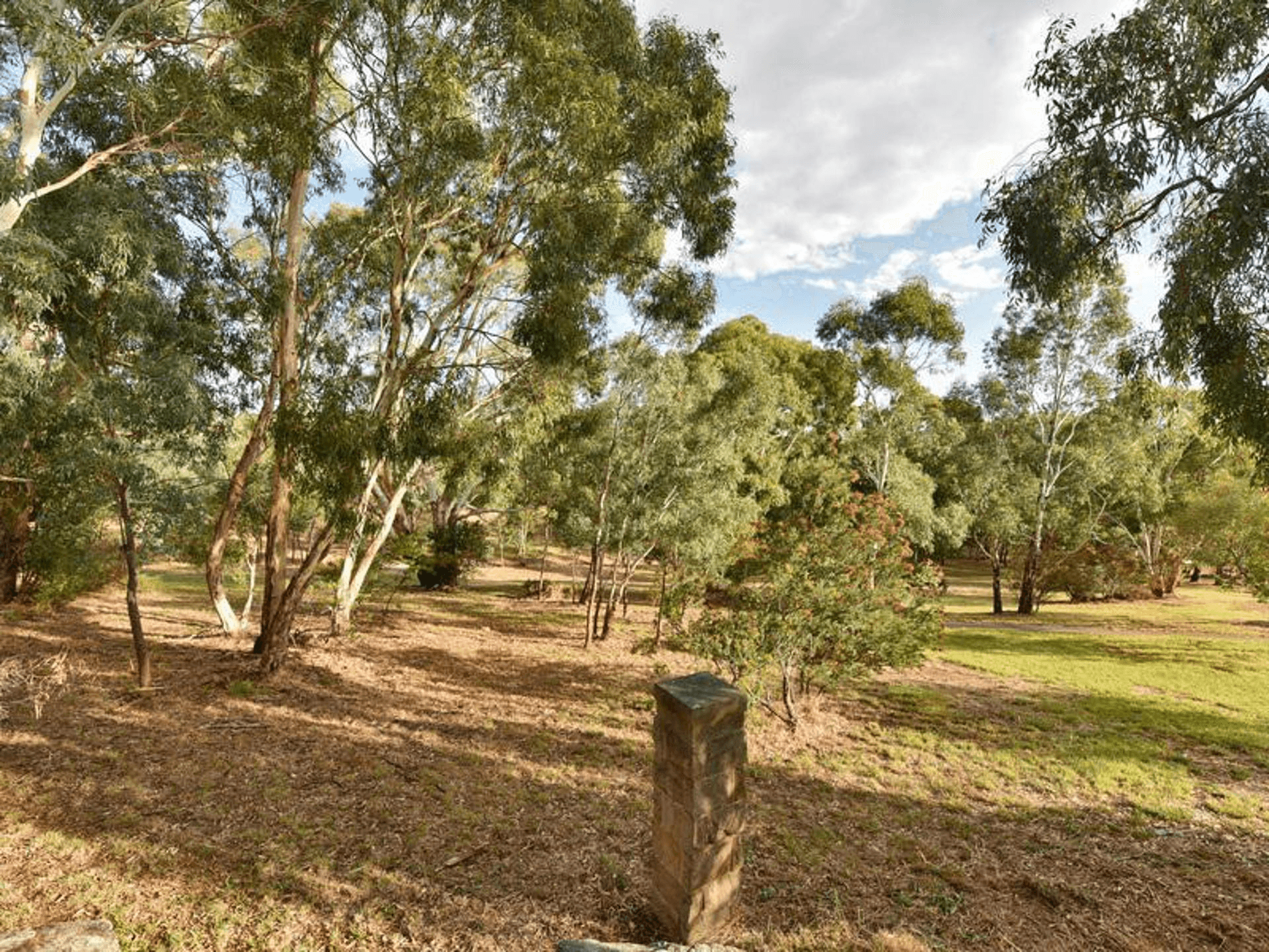 15 Woodlake Drive, Craigburn Farm, SA 5051