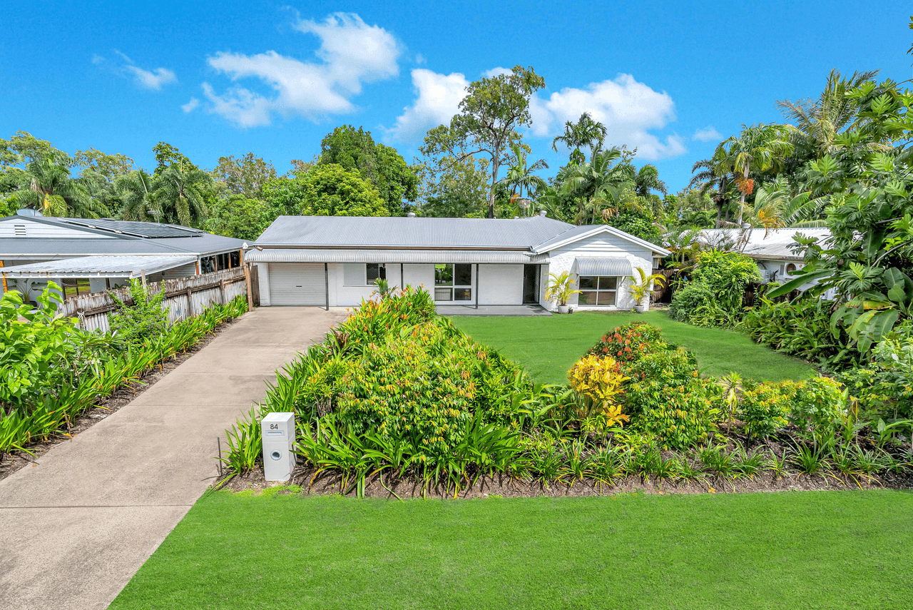 84 Baronia Crescent, HOLLOWAYS BEACH, QLD 4878