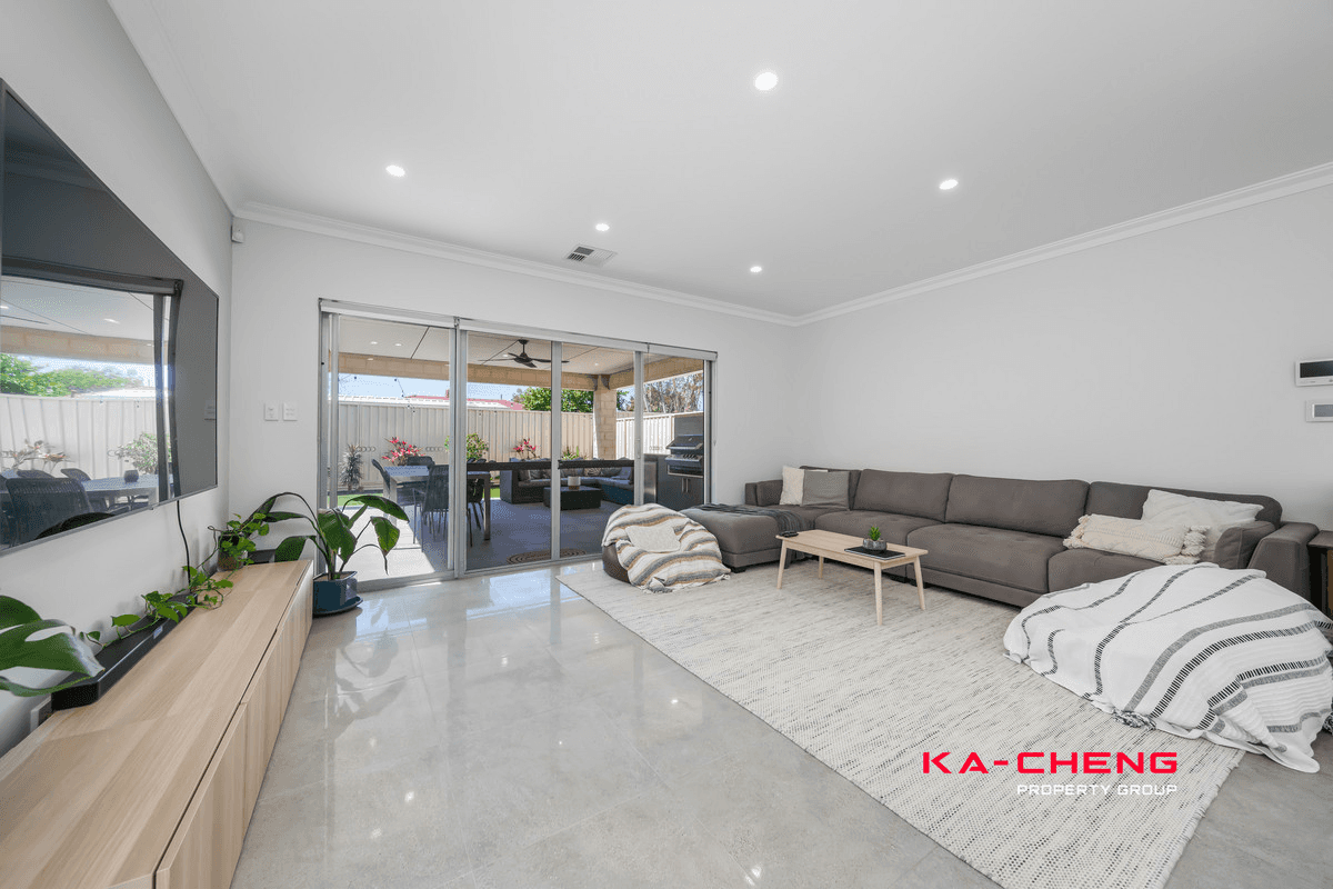 29 Holilond Way, Morley, WA 6062