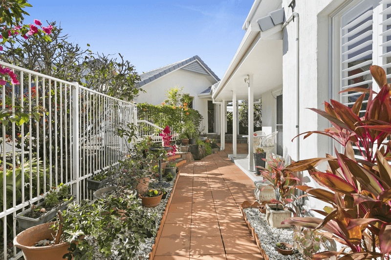 9/28 Chester Terrace, Southport, QLD 4215