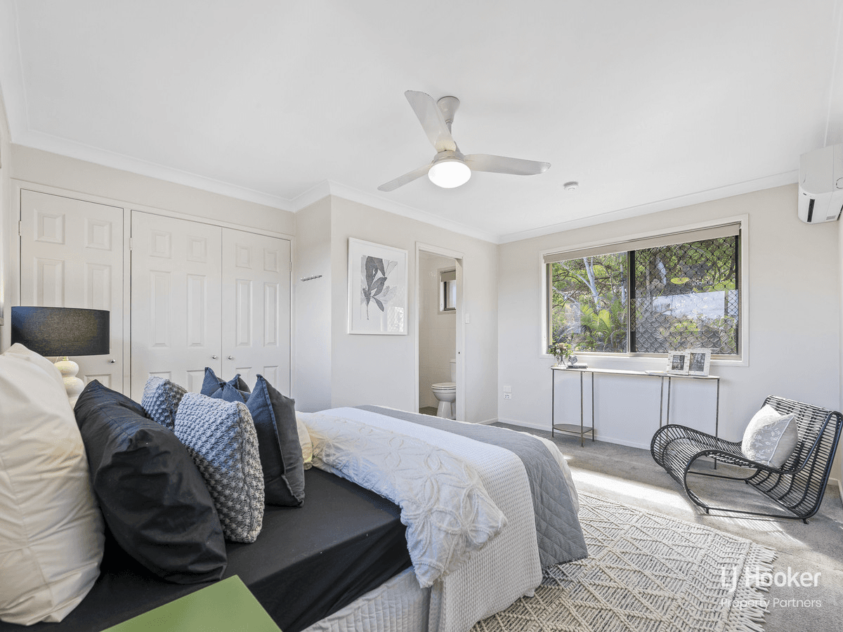 51 Coleman Crescent, SPRINGWOOD, QLD 4127