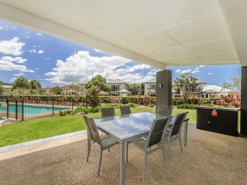 40 Peninsula Drive, Robina, QLD 4226