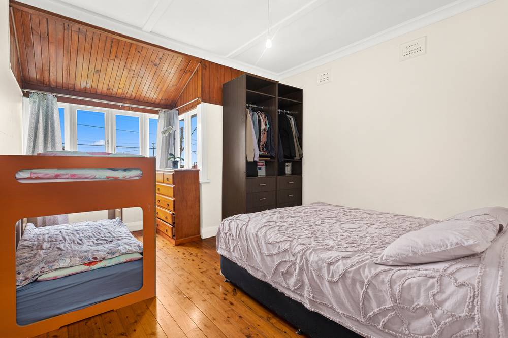 74 Gladstone Avenue, WOLLONGONG, NSW 2500